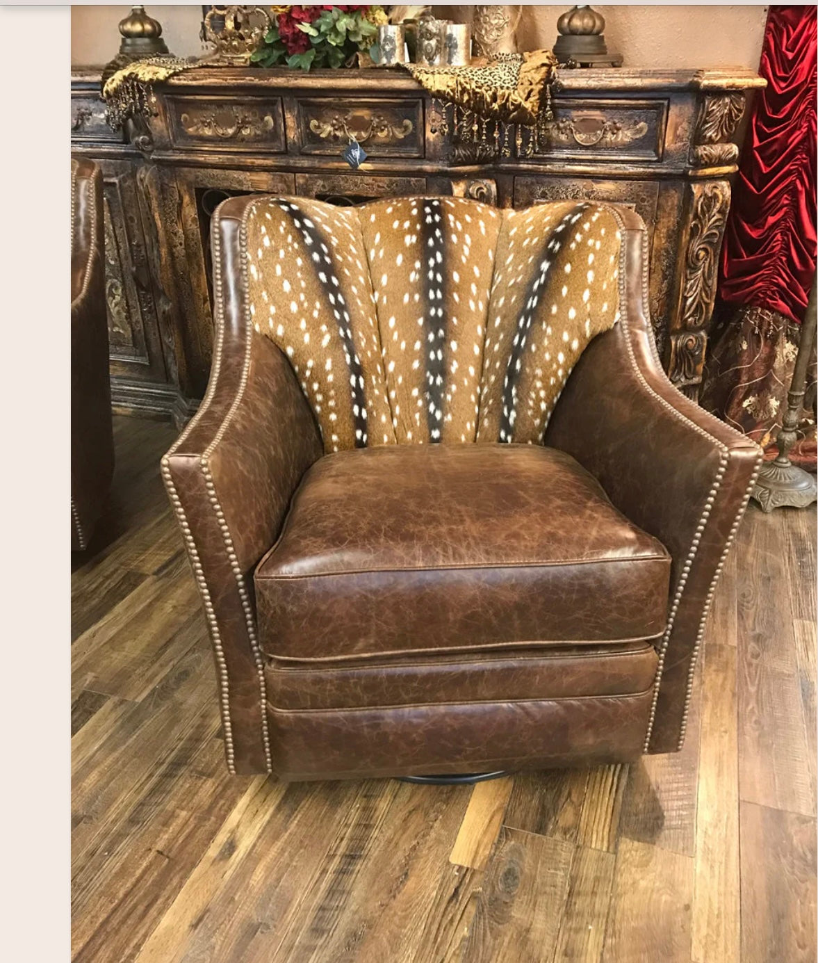 Axis Hide and Swivel Chair