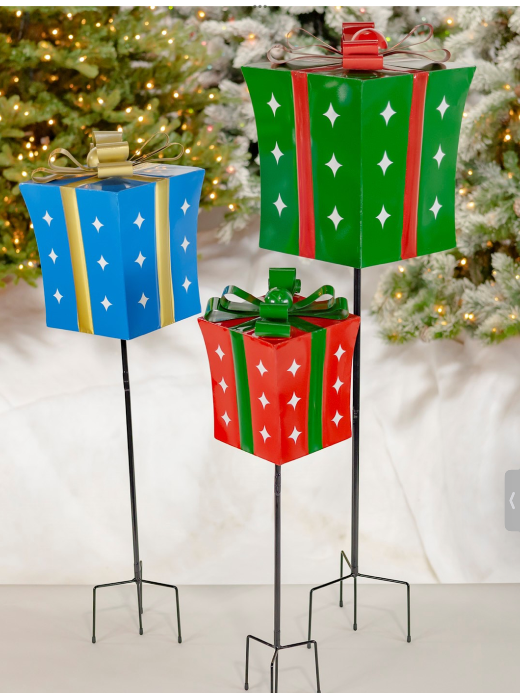 SET OF 3 ASSORTED CHRISTMAS GIFT BOXES WITH TWINKLE STARS GARDEN STAKES