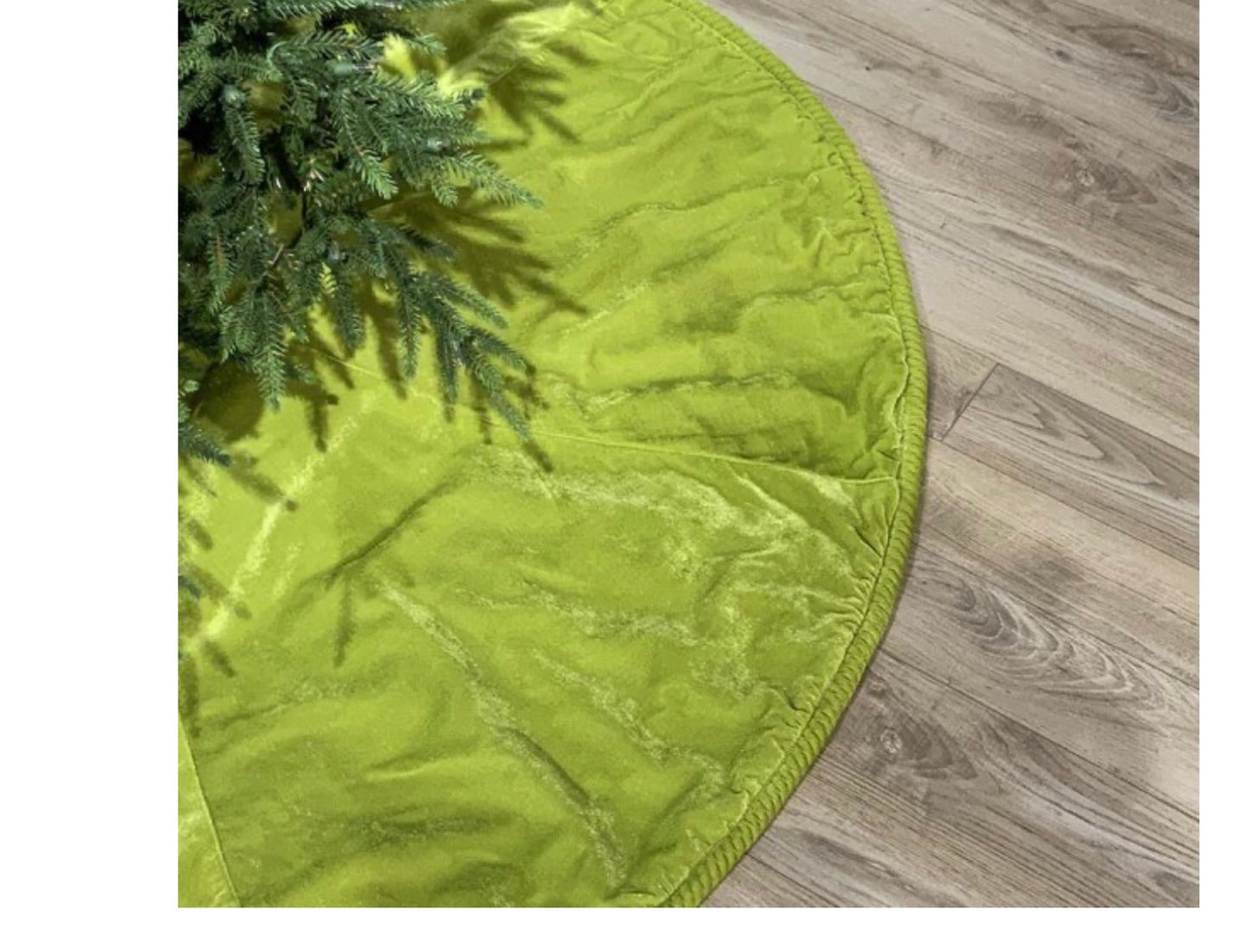 Green Velvet Tree Skirt 64”