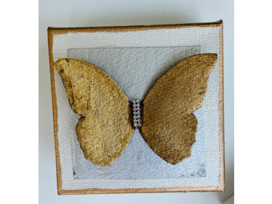 Single Gold Butterfly Art 4x4