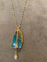 Load image into Gallery viewer, Labradorite Necklace W/Blue Agate Pendant
