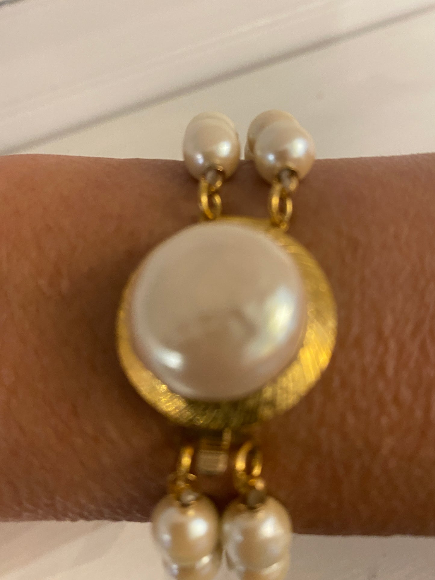 Pearl Bracelet W/ Pearl Clamp