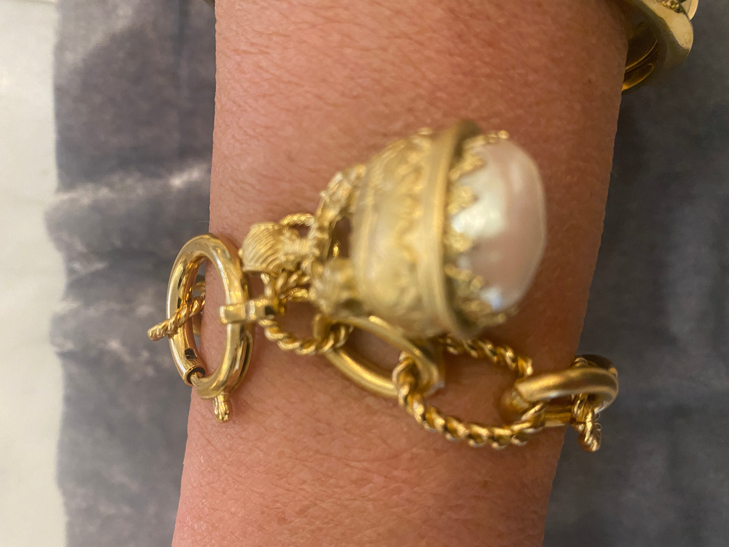 Gold Bracelet W/ Pearl Pendant