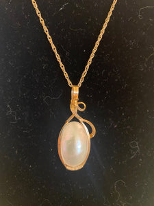Handmade Gold Wire W/Large Pearl Necklace