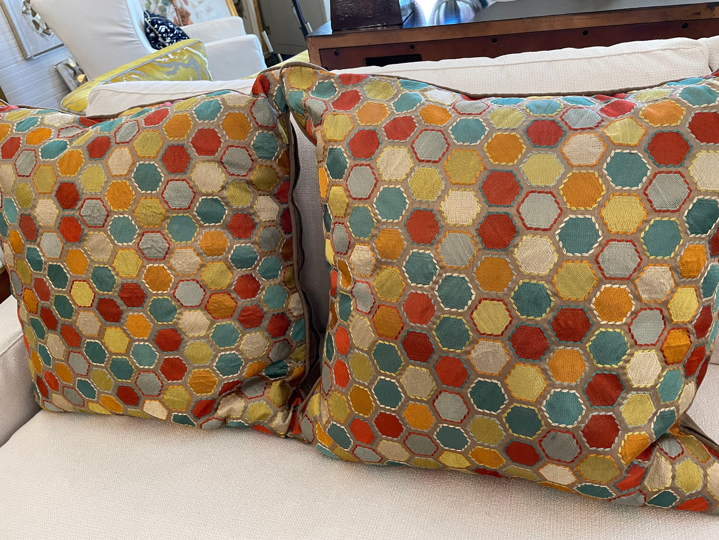 Hexagon Pattern Pillow