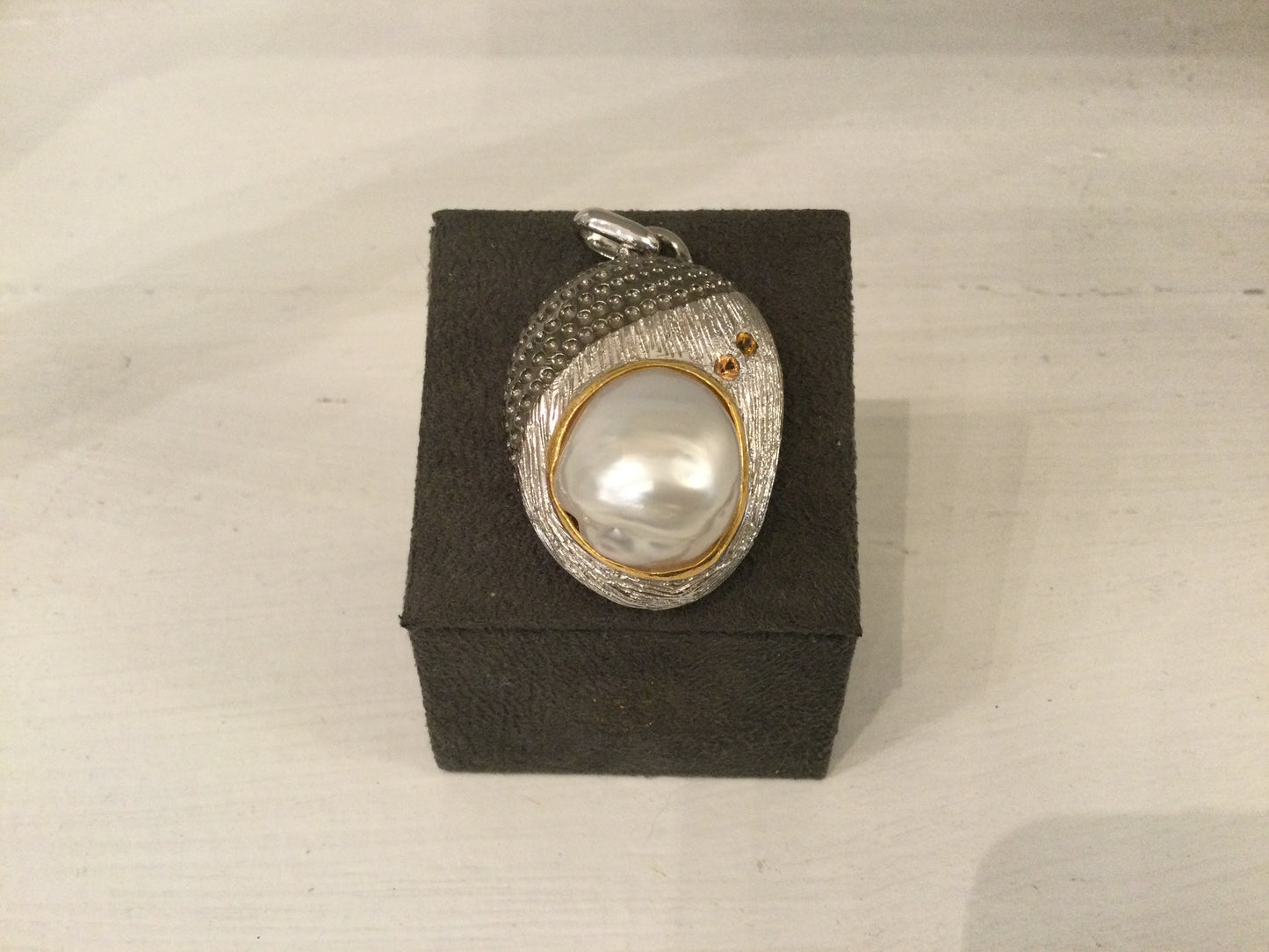 Sterling Silver Oval Pendant W/Pearl